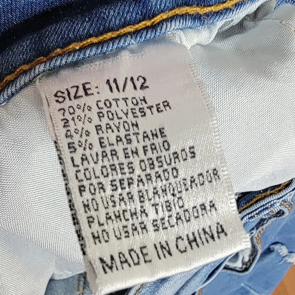 Bamboo Distressed Skinny Jeans Size 11/12 Medium Wash